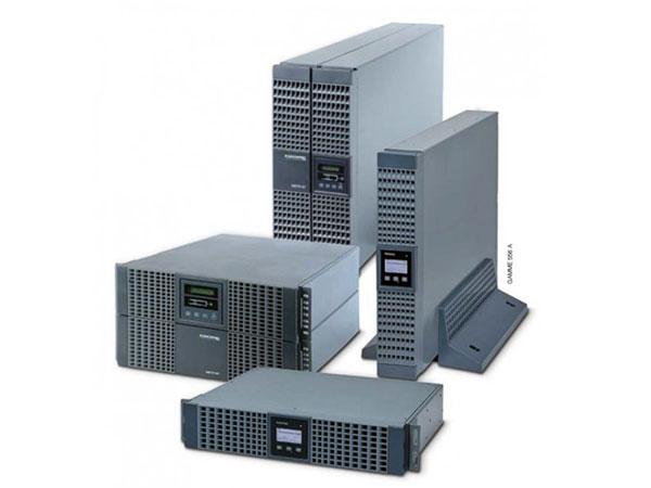 Tháng 8 là thời điểm lý tưởng để bạn khám phá Hạ Long. Hãy mua vé nghỉ dưỡng trên du thuyền để đêm đến, ngả người trên ghế dài, thưởng thức món nước uống yêu thích, ngắm trời và biển hòa làm một.